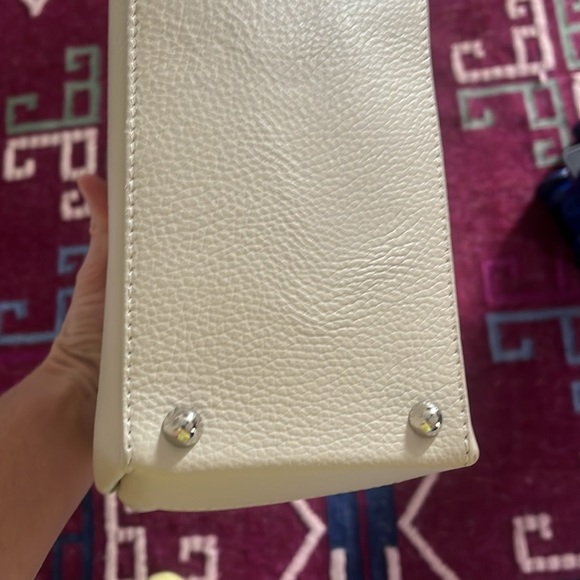 • NWT LEATHER SHOULDER BAG METAL CHAIN IN “LATTE” NEUTRAL CHIC LUXE CROSS BODY• - Picture 6 of 15